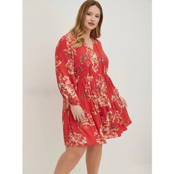 torrid Dresses & Skirts - Torrid Voluminous Crinkle Gauze Floral Red Dress | Size 0 (Fits L/12)